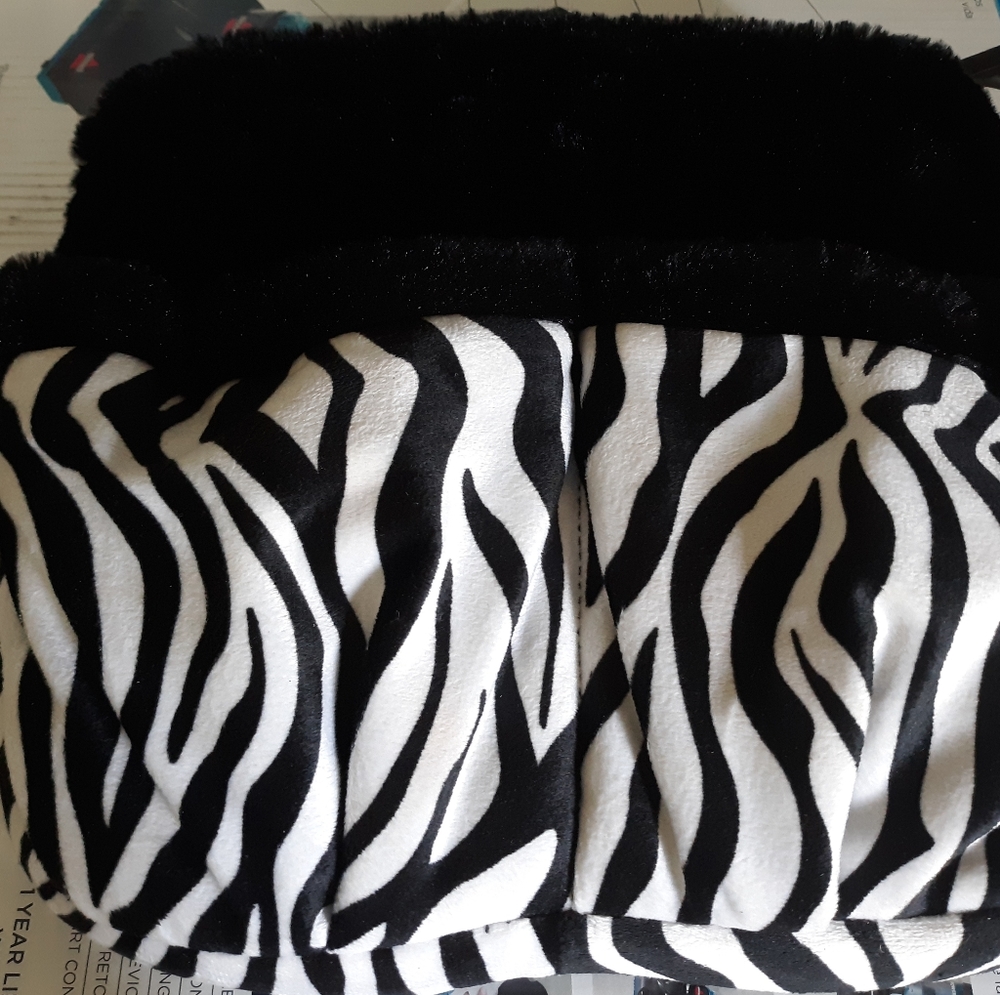 Health Touch Foot Massager with vibration Zebra Print
